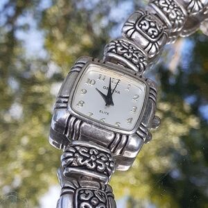 Unique Vintage Geneva Womens Watch.